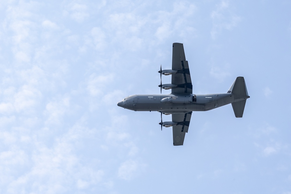 861st Parachute Riggers execute airborne operations