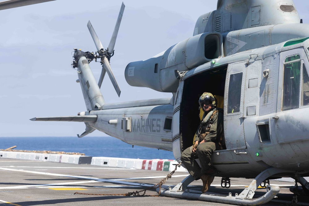 Marine Helicopters Take Off