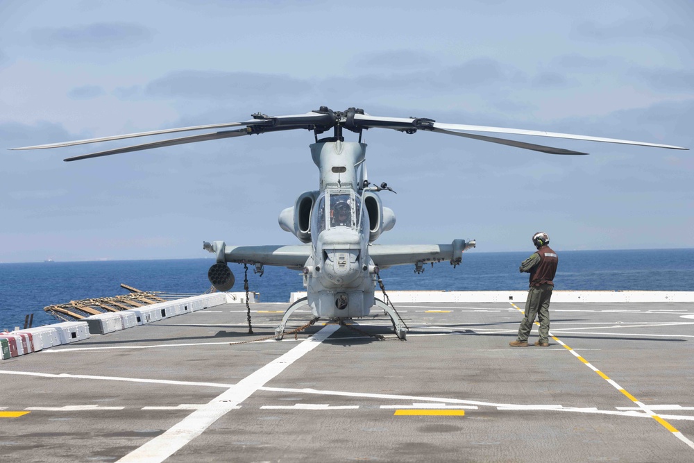 Marine Helicopters Take Off