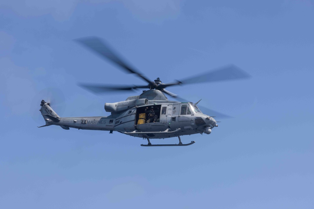 Marine Helicopters Take Off