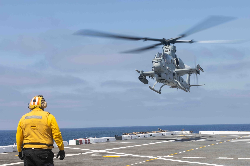 Marine Helicopters Take Off
