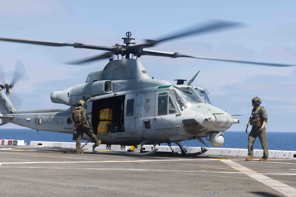 Marine Helicopters Take Off