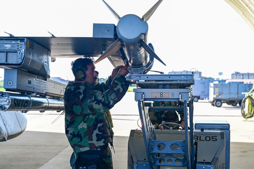 Wolf Pack ICT during Bev. Sent. 25-3 ensures air superiority