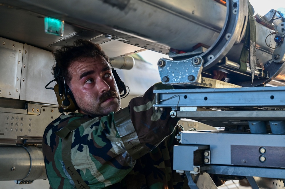 Wolf Pack ICT during Bev. Sent. 25-3 ensures air superiority