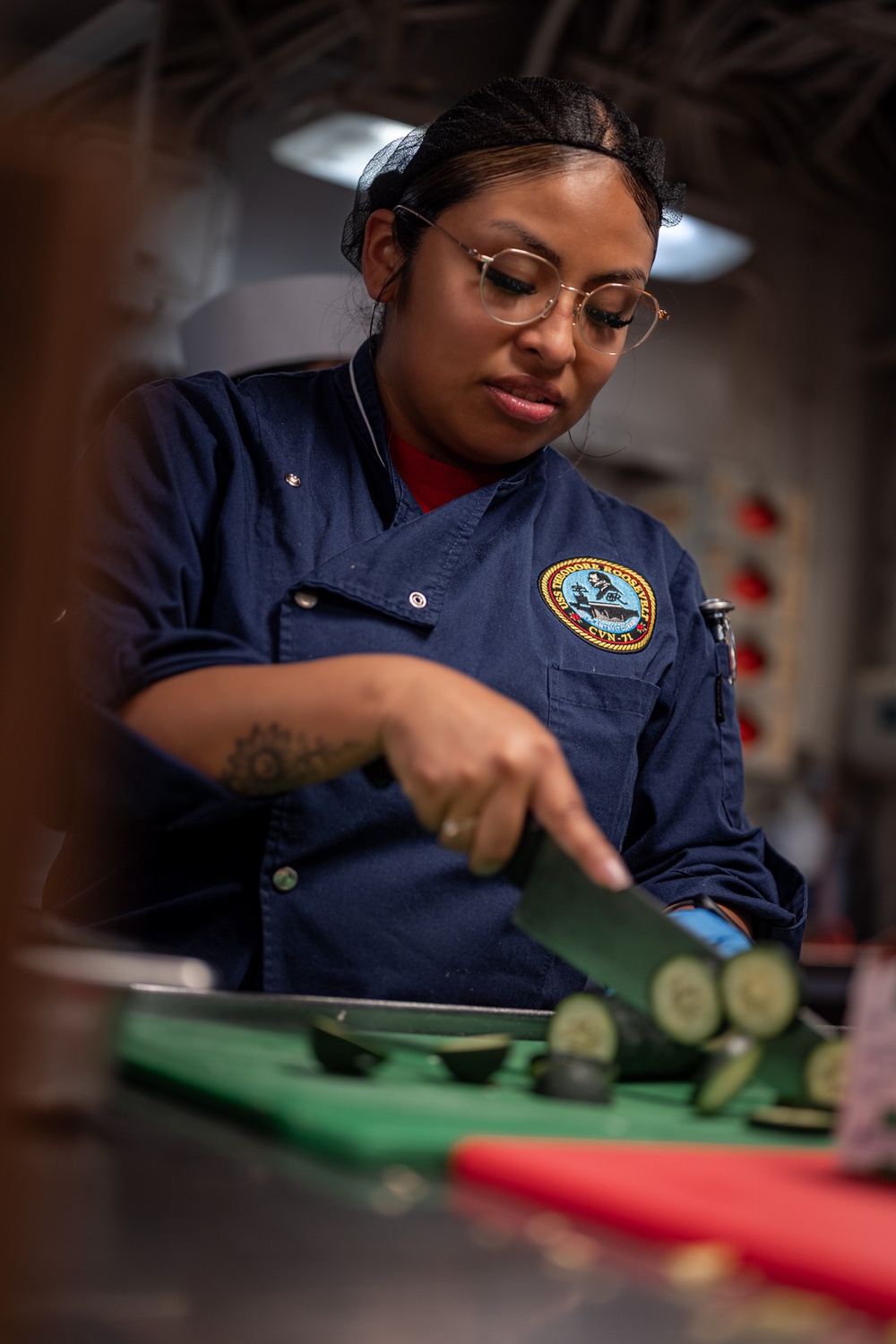 USS Theodore Roosevelt Preparing Meals