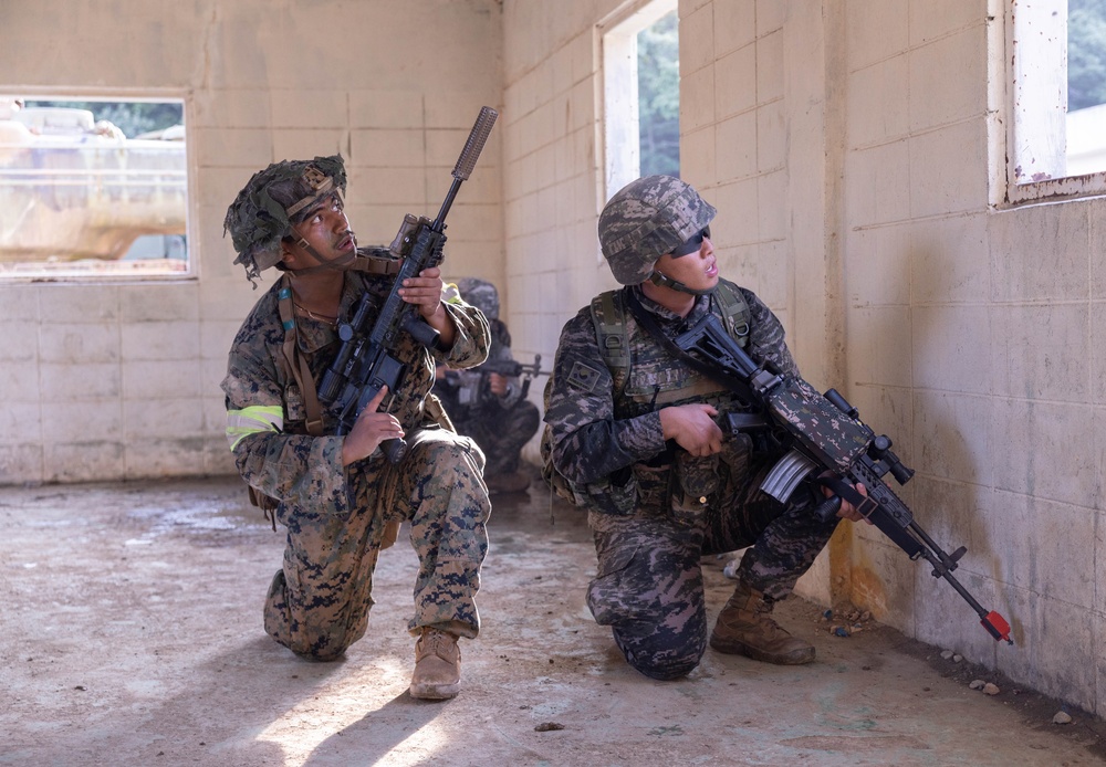 2/23 Marines conduct final field operation during KMEP 25.2