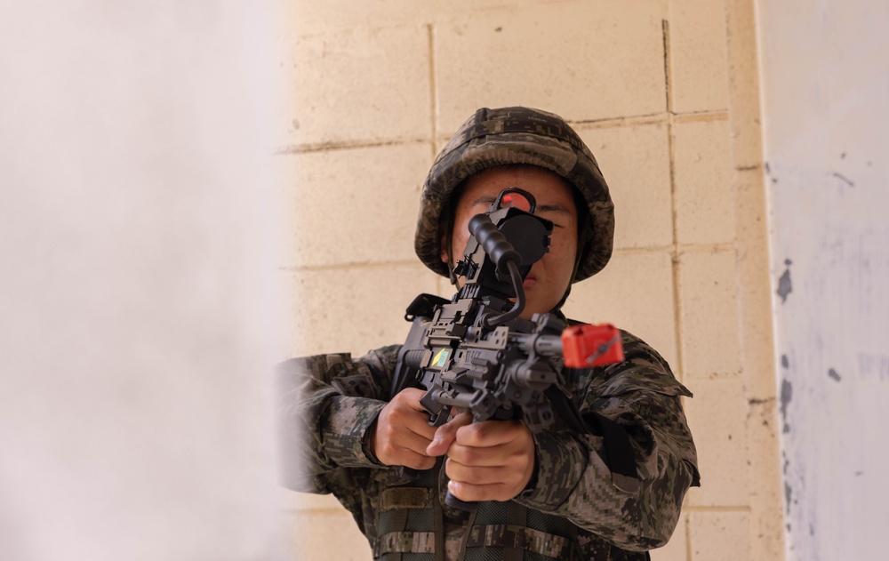 2/23 Marines conduct final field operation during KMEP 25.2