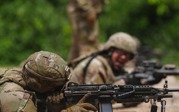 Soldiers assigned to the 11th Engineer Battalion conducts live fire training exercise
