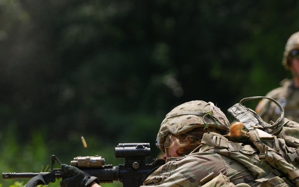 Soldiers assigned to the 11th Engineer Battalion conducts live fire training exercise