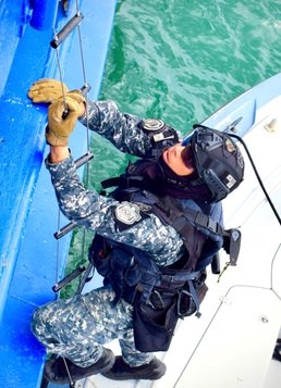 Panamanian Security Forces Sharpen Maritime Interdiction Skills During PANAMAX-ALPHA 2025