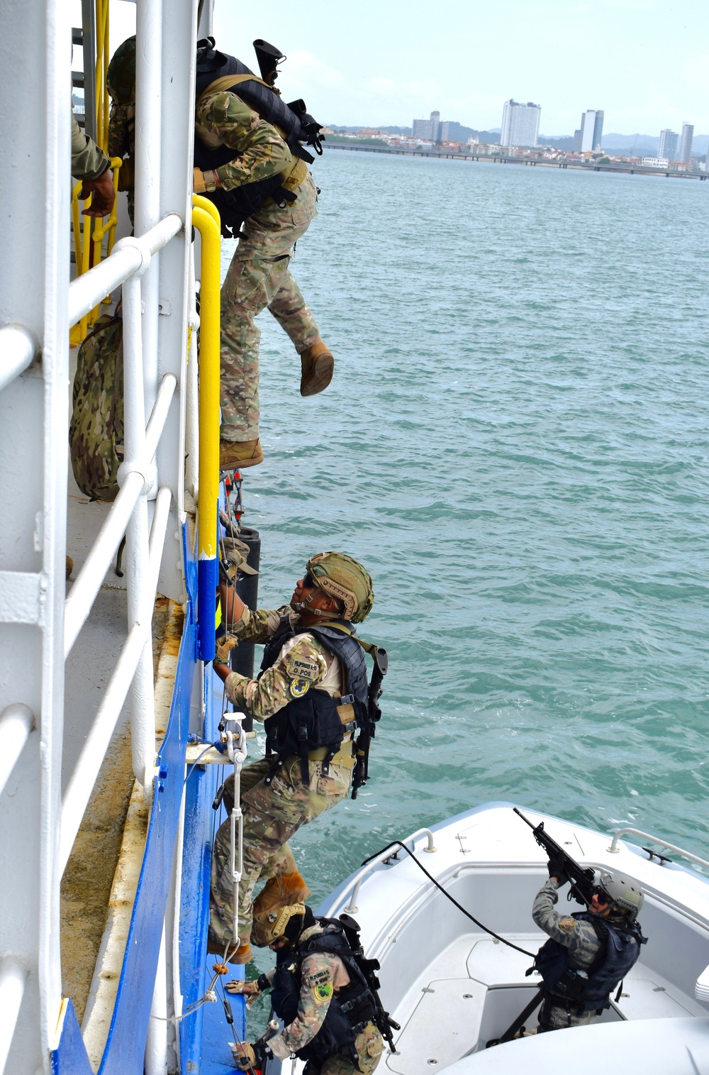 Panamanian Security Forces Sharpen Maritime Interdiction Skills During PANAMAX-ALPHA 2025
