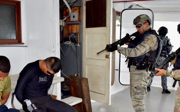 Panamanian Security Forces Sharpen Maritime Interdiction Skills During PANAMAX-ALPHA 2025