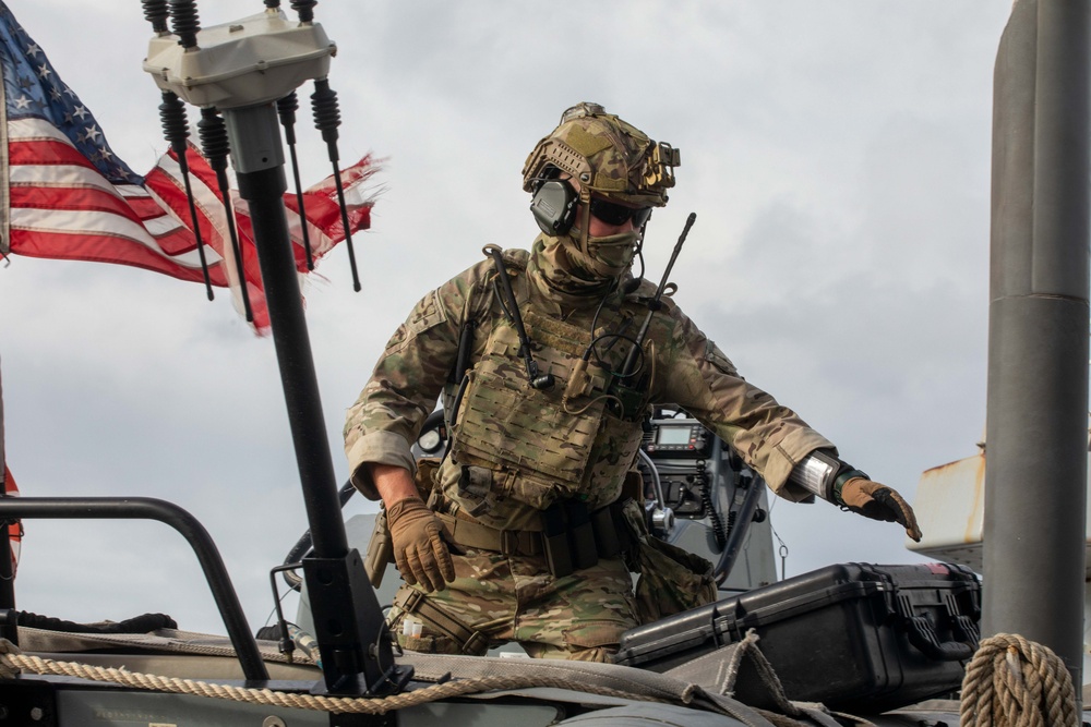 Sampson Conducts Maritime Interdiction Operations