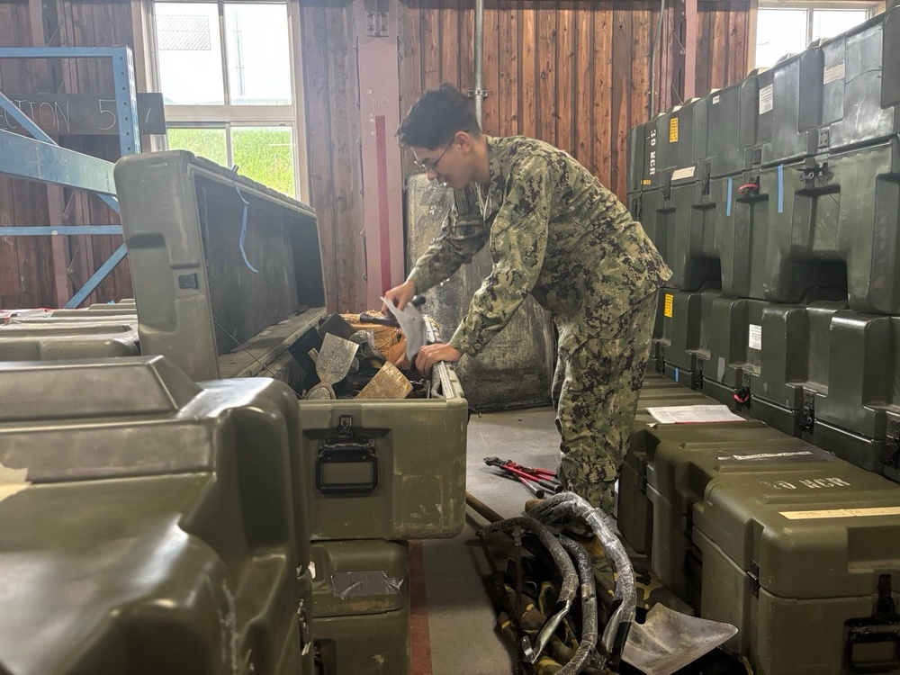 NMCB 4 Seabees in Sasebo