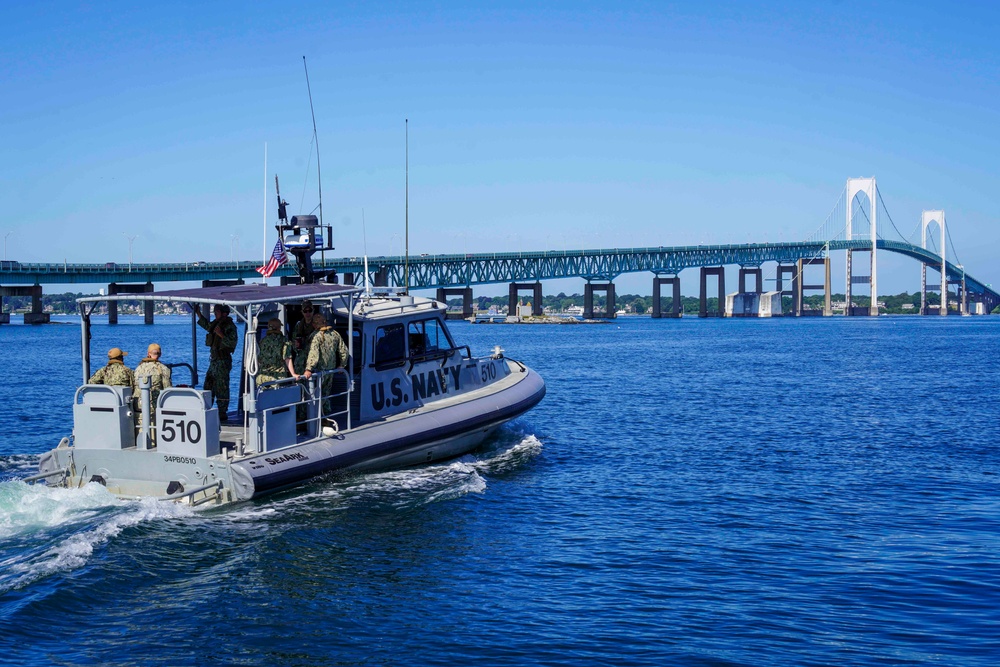 U.S. Naval War College Staff and Faculty Collaborate with MSRON 8