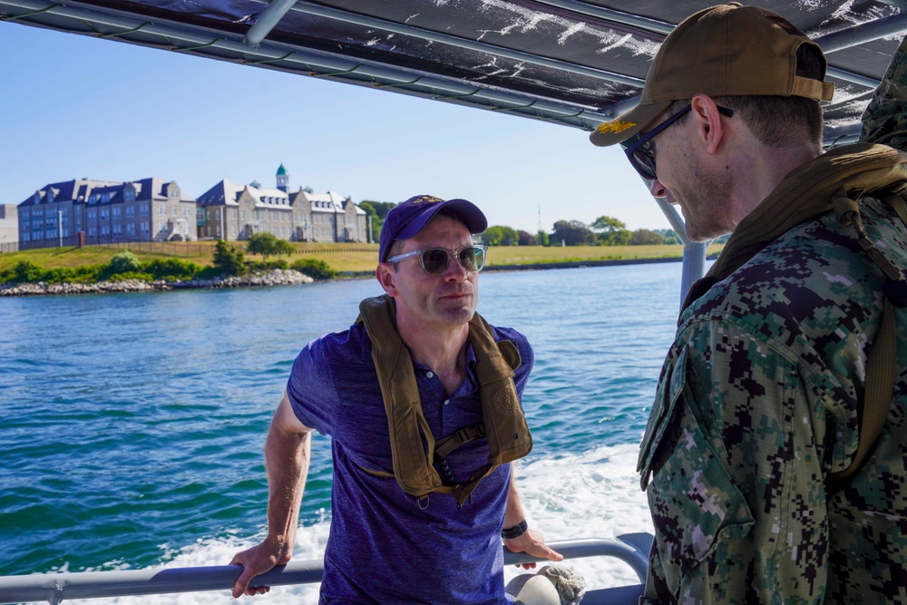 U.S. Naval War College Staff and Faculty Collaborate with MSRON 8