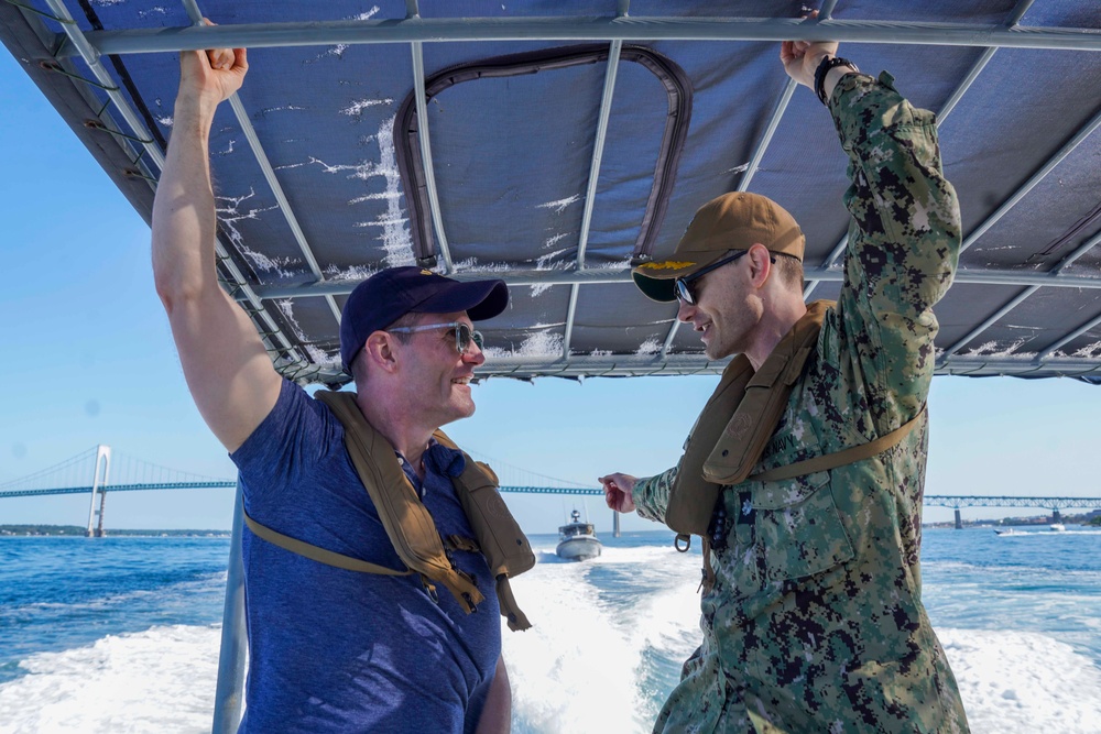 U.S. Naval War College Staff and Faculty Collaborate with MSRON 8