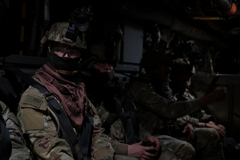 Sling load exercise enhances readiness of US forces within East Africa