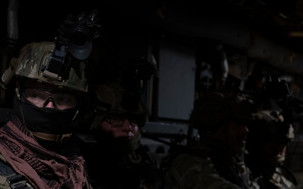 Sling load exercise enhances readiness of US forces within East Africa