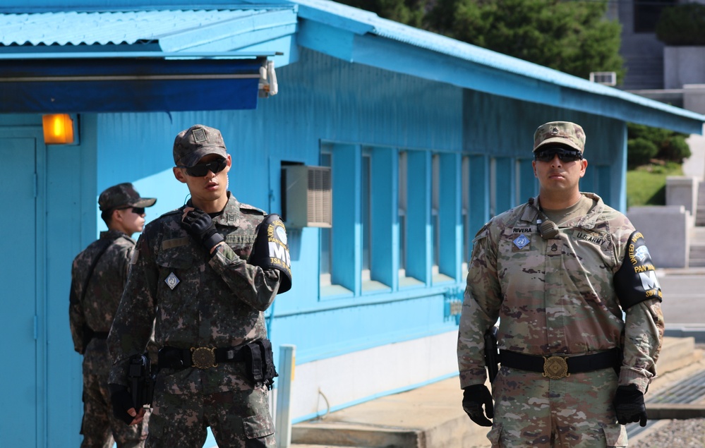 Joint Security Battalion soldiers keep watch