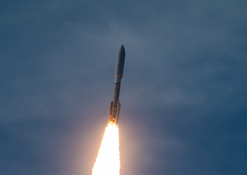 Atlas V KA-01 launches from CCSFS
