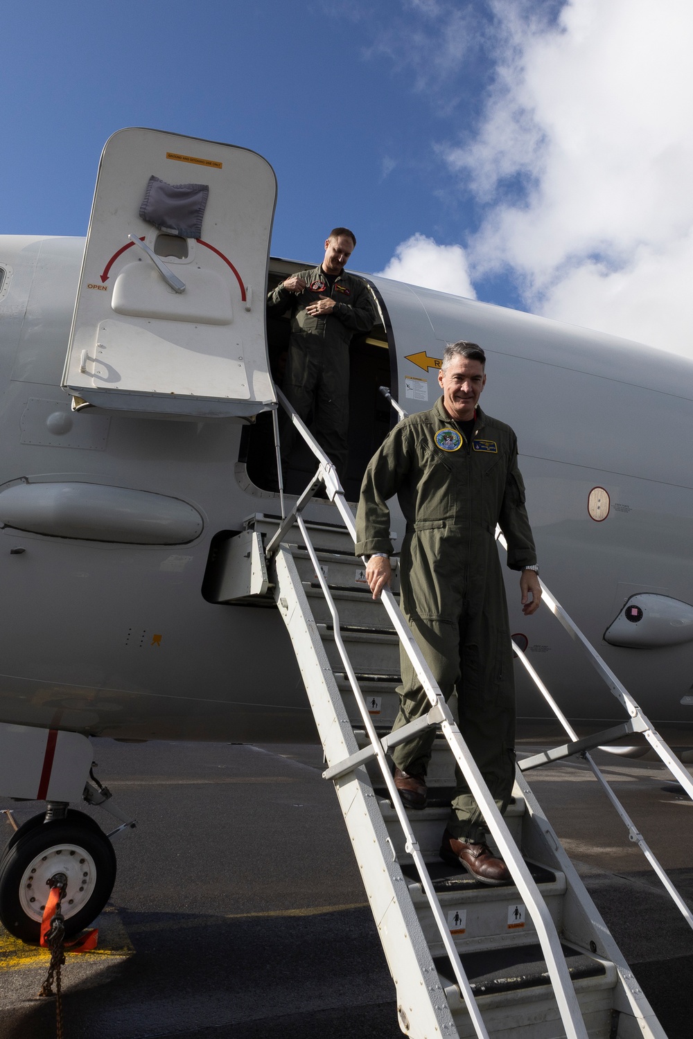 Rear Adm. Bryon Smith visits U.S. VP Squadrons