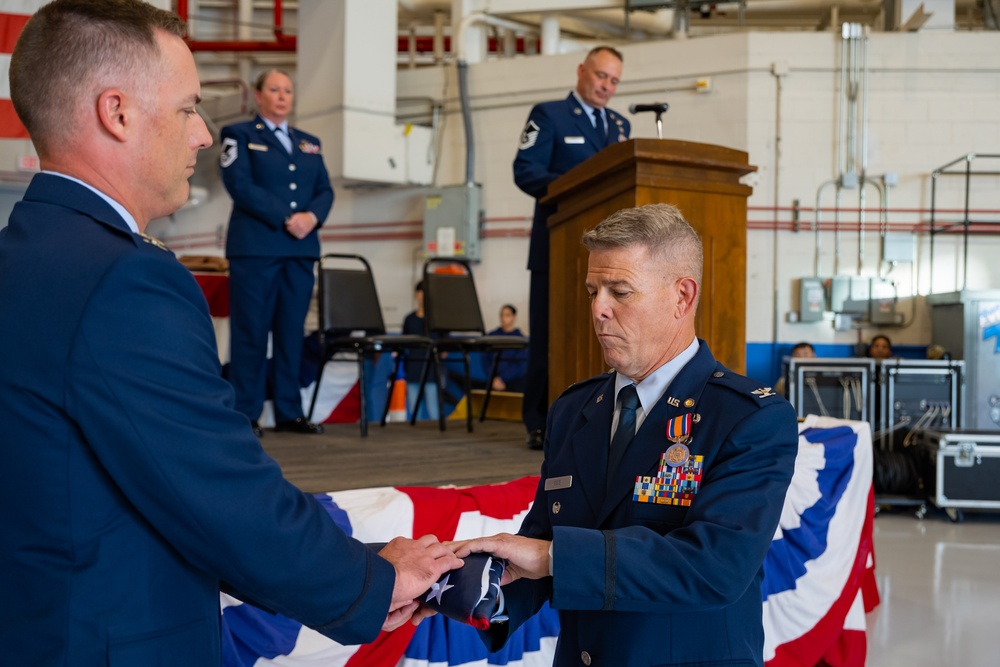 105 AW deputy commander retires