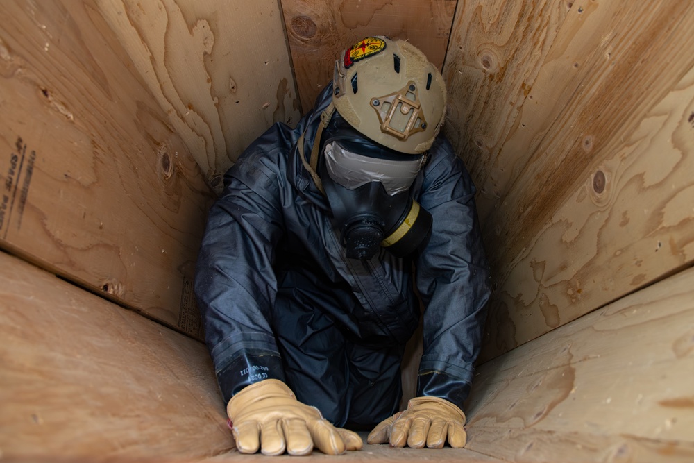 CBIRF conducts casualty extraction training with CLB 451 MT at AE25
