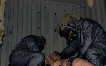 CBIRF conducts casualty extraction training with CLB 451 MT at AE25