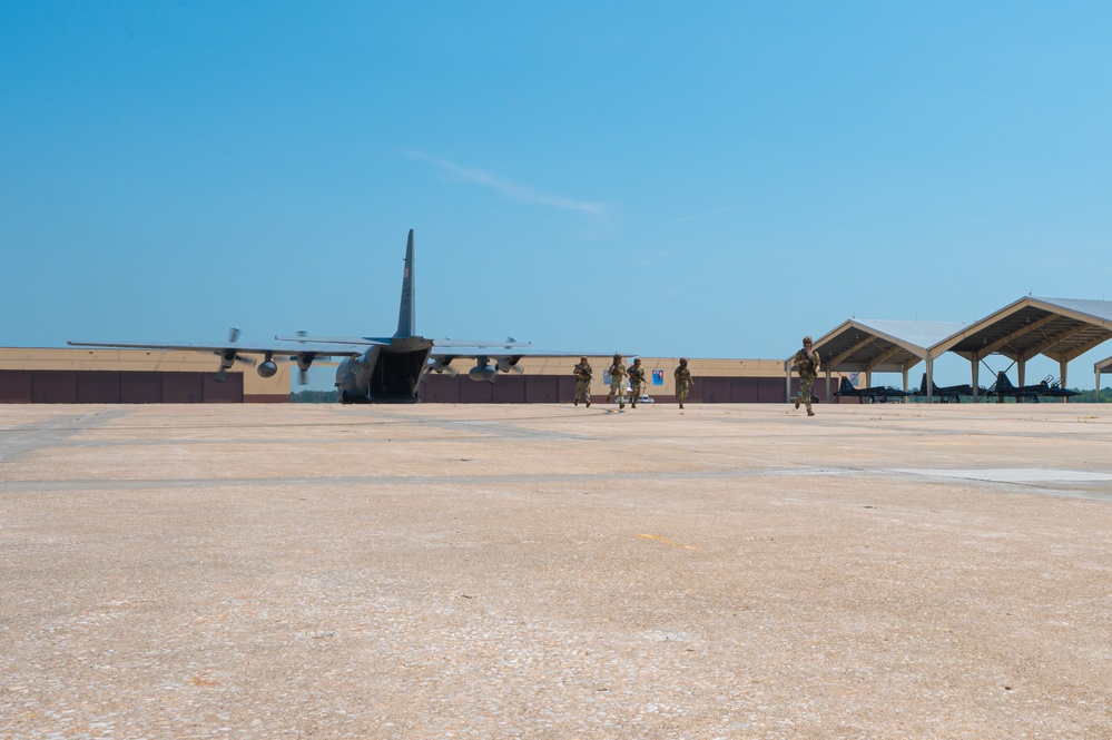 509 SFS conducts HVI transfer exercise at Whiteman AFB