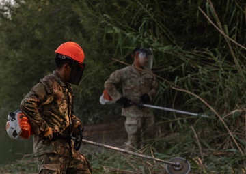 JTF-SB Soldiers conduct brush-clearing operations