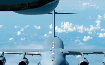 KC-135 refuels C-17