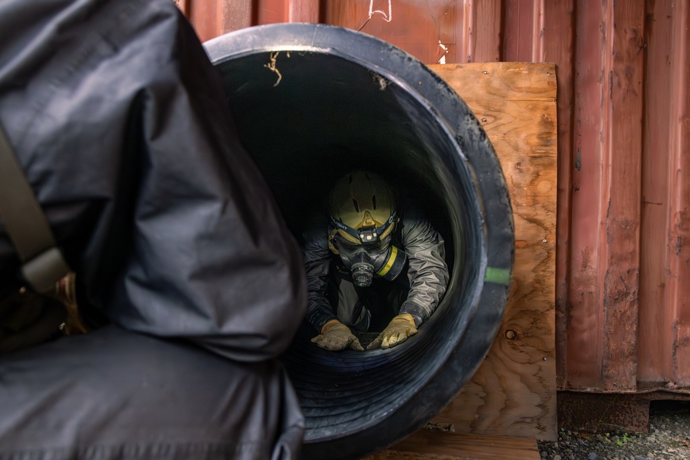 CBIRF conducts casualty extraction training with CLB 451 MT at AE25