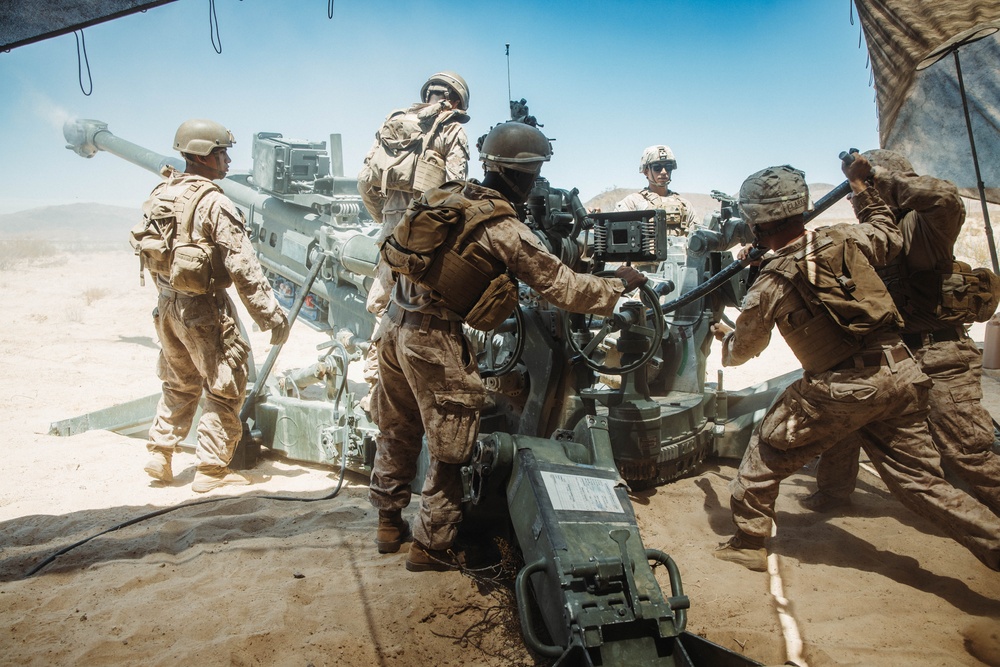 1/10B Artillery Battery conduct Live Fire During SLTE 4-25