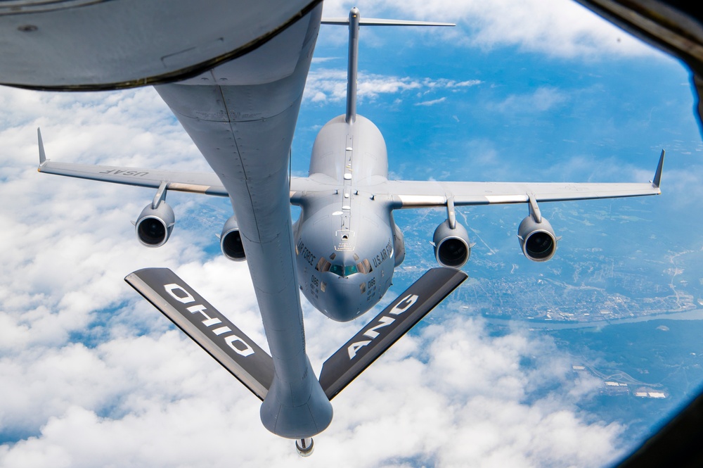KC-135 refuels C-17