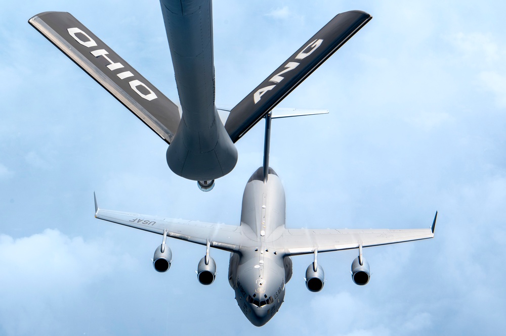 KC-135 refuels C-17