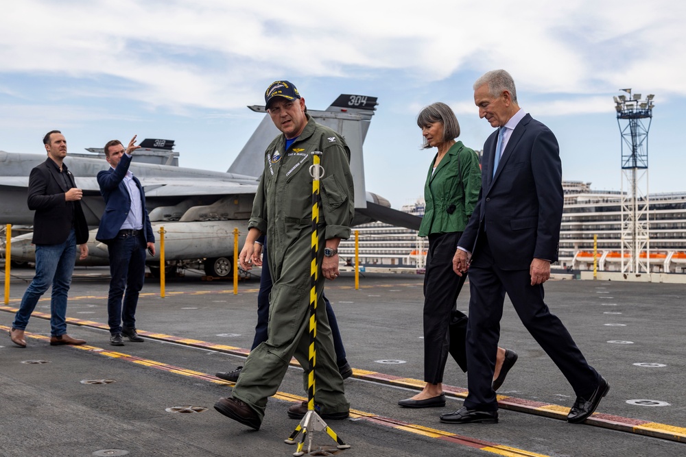 U.S. Ambassador to France Visits USS Gerald R. Ford (CVN 78)