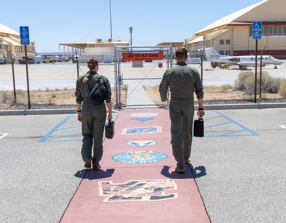 Air Force Test Pilot School begins A-29 Super Tucano instruction