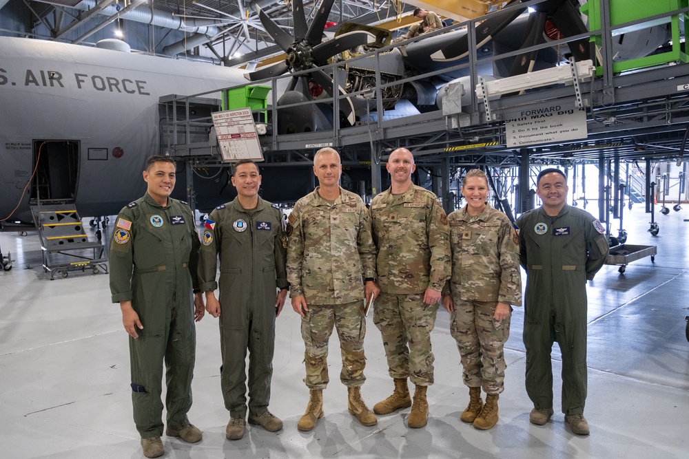 Air Force Reserve leaders host Philippine Air Force Reserve delegation to strengthen partnerships