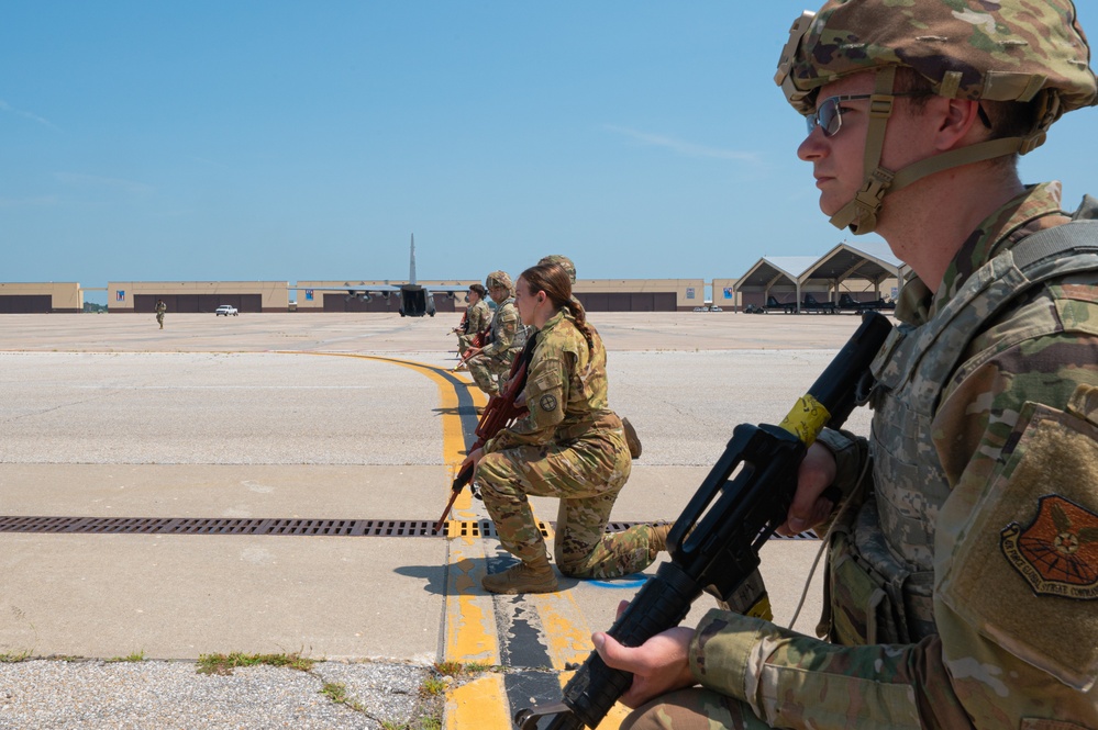 509 SFS conducts HVI transfer exercise at Whiteman AFB