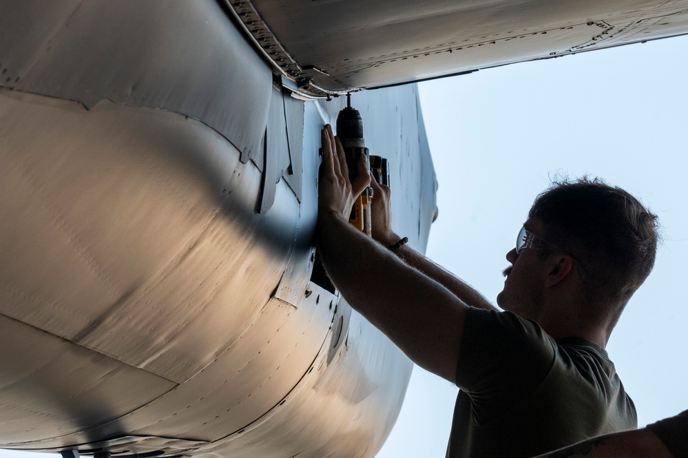 Isochronal inspection on KC-135