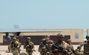 509 SFS conducts HVI transfer exercise at Whiteman AFB