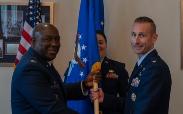 Two intelligence squadron leaders assume command
