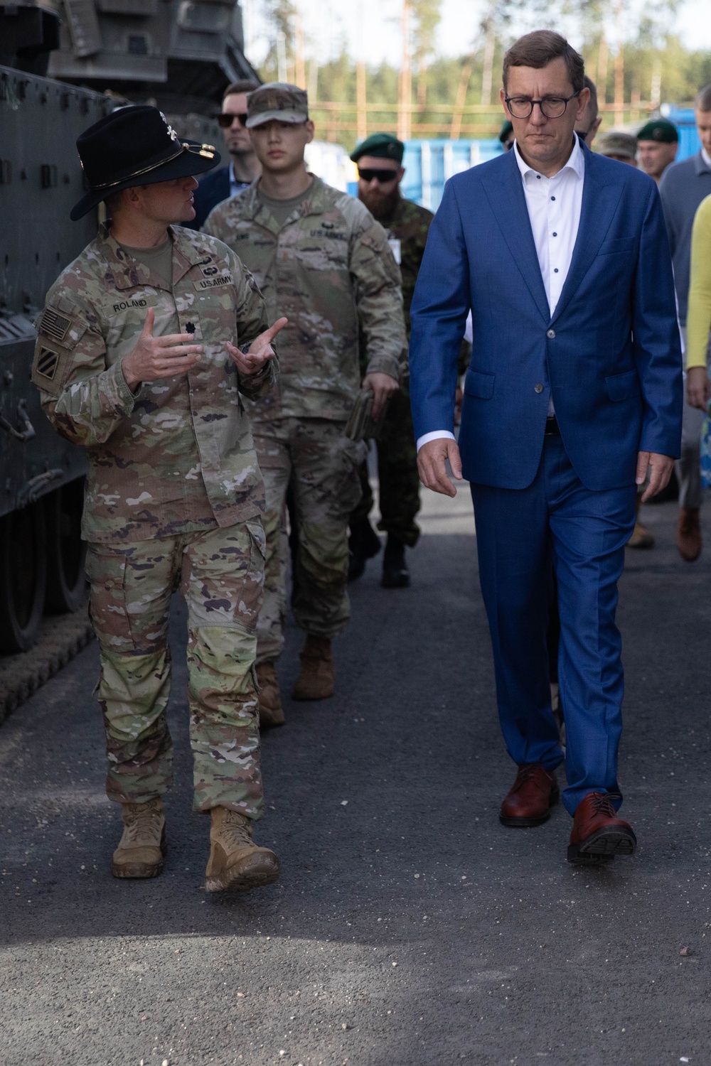 Estonia prime minister visits Camp Reedo