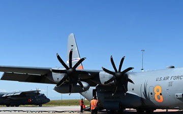 Military aerial firefighting aircraft respond to Colorado wildfires