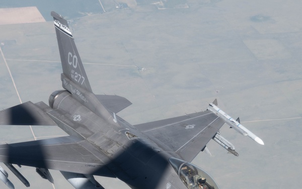 McConnell Refuels Colorado Air National Guard