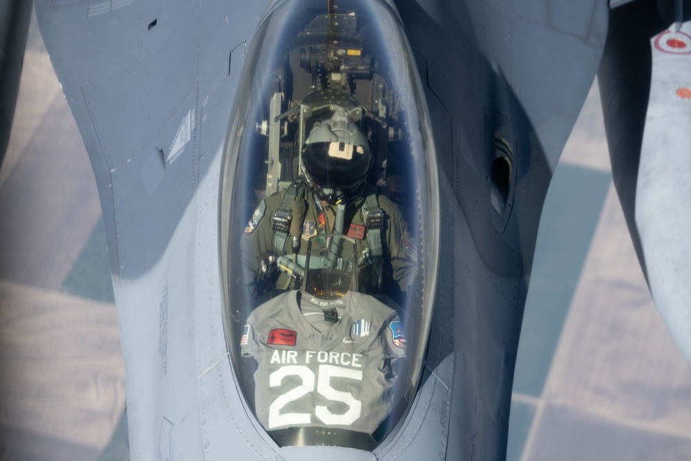 McConnell Refuels Colorado Air National Guard