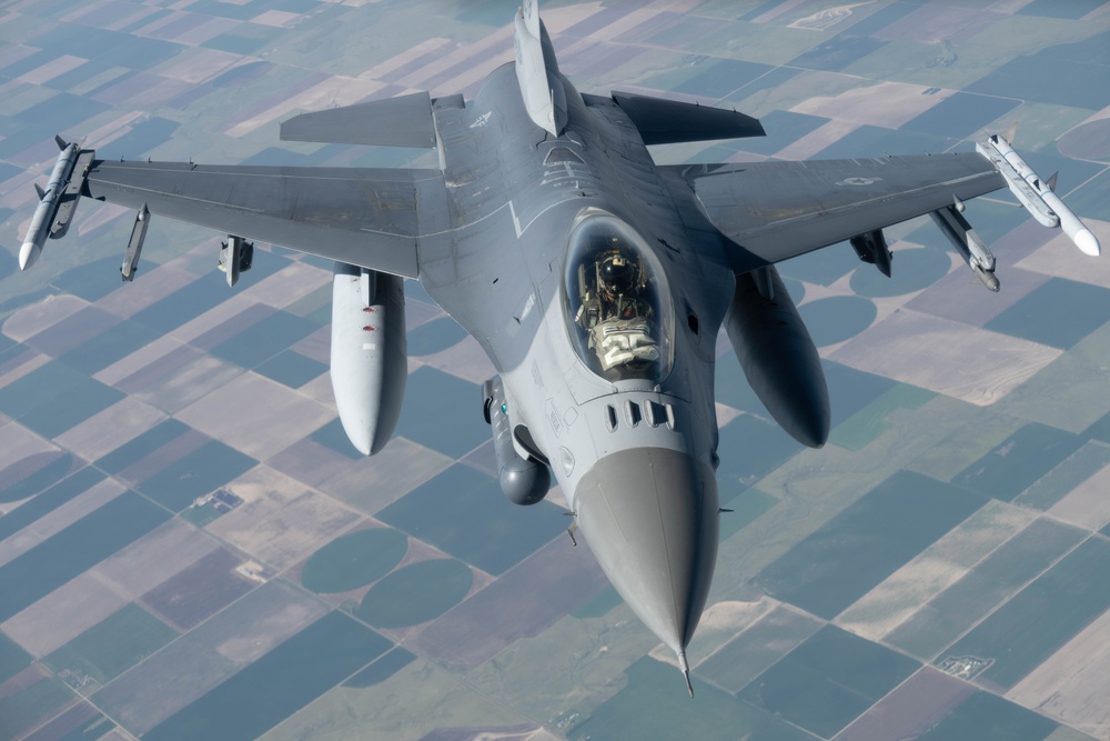 McConnell Refuels Colorado Air National Guard