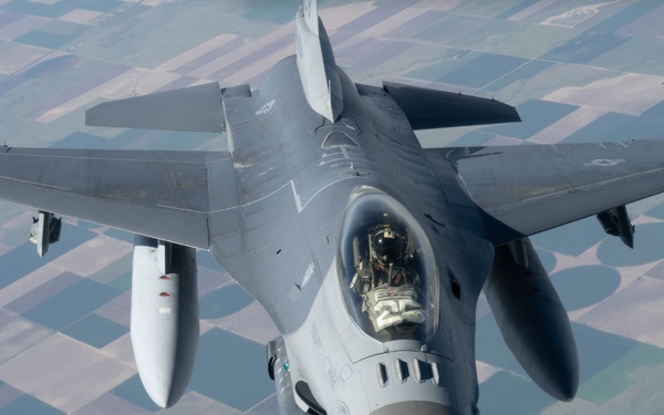 McConnell Refuels Colorado Air National Guard
