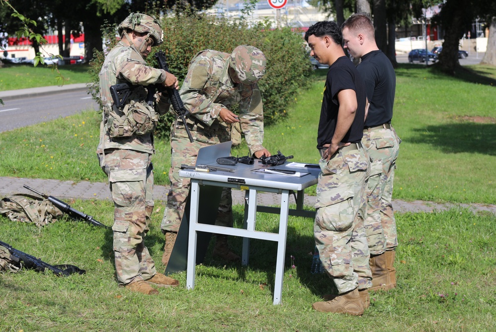 Soldier, Noncommissioned Officer, and Junior Officer of the 4th Quarter